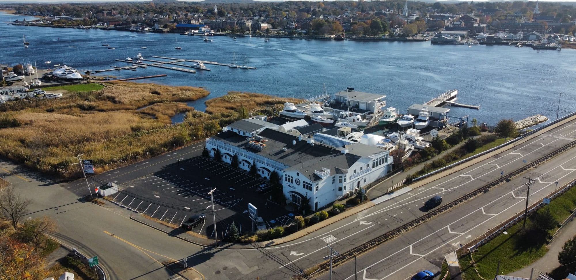 Houses by lake picture in Newburyport